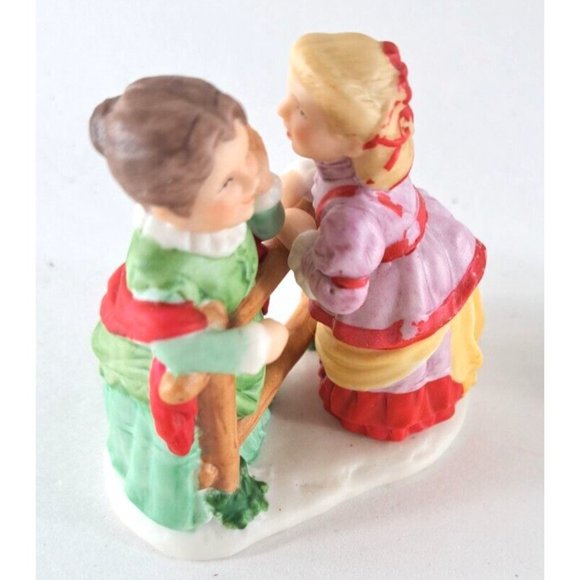 VTG Lefton Christmas Village People Ladies Feeding Bird Sri Lanka 06738 01346 - Picture 2 of 7